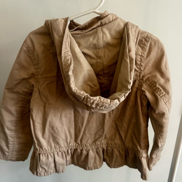 Adorable 4t utility jacket. - Picture 2 of 4